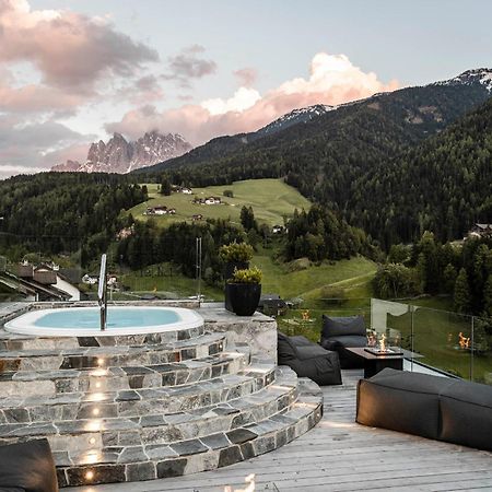 Viel Nois Guest House Funes  Exterior photo